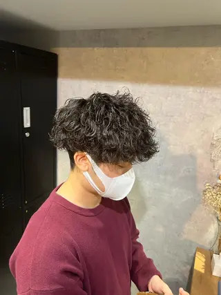パーマ メンズ パーマ特化美容師 佐藤壮流のヘアスタイル