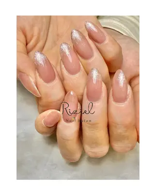 ネイル Riziel 💅のネイルデザイン