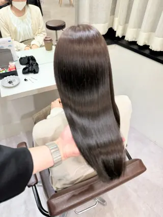 セミロング 髪質改善、縮毛矯正 酸性縮毛矯正のヘアスタイル