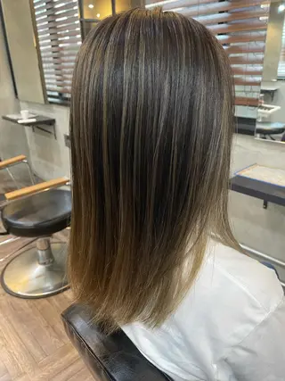 セミロング カラー La fith 店長 城谷颯人のヘアスタイル