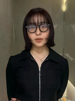 ショート カラー MISAKI🪐 縮毛矯正のヘアスタイル