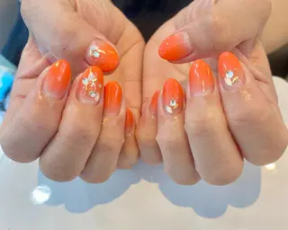 ネイル 安藤 彩乃のネイルデザイン