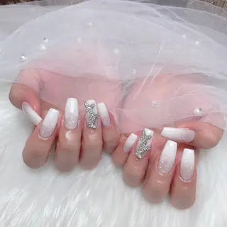 ネイル DigNail Moeのネイルデザイン