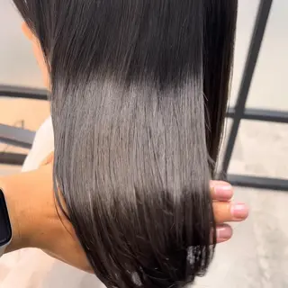 セミロング パーマ ツヤ髪 ／髪質改善 松岡将太郎のヘアスタイル