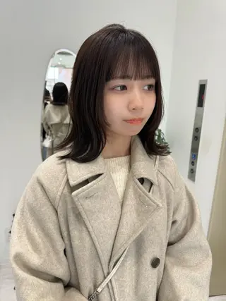 ミディアム カラー 透け 艶感カラー 顔周り 齊木 勇人のヘアスタイル