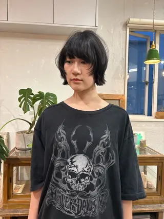 カラー 長谷 若奈のヘアスタイル