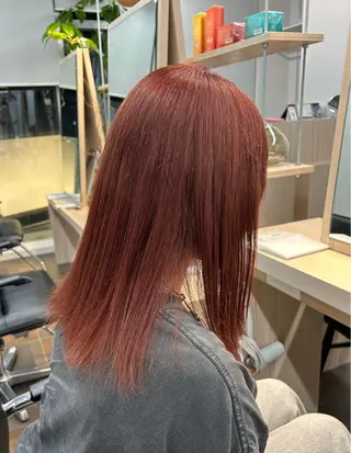 セミロング カラー attrait辻堂所属・むらかみ わかなのヘアスタイル