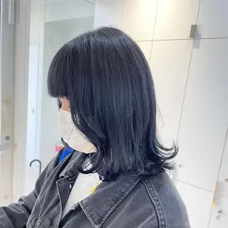 セミロング カラー ヘアアレンジ 艶髪✨寒色カラー✨ 翁長孝輔のヘアスタイル