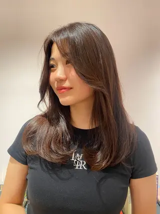 ミディアム パーマ 🫧Miyu /ブロー🫧のヘアスタイル