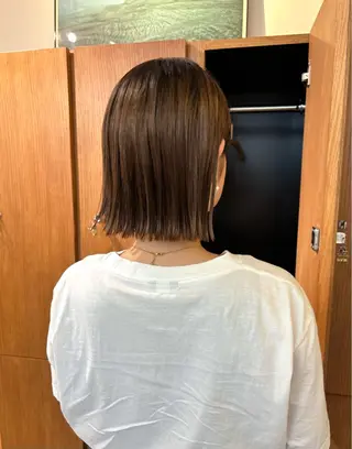 ミディアム aiko【艶カラー ・ミニモ年内で終了】のヘアスタイル