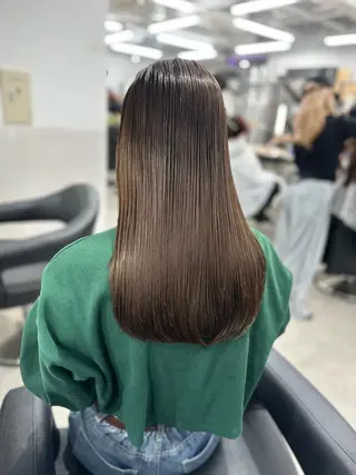 ロング カラー くすみミルクティー／ ブラウン🪡TOWAのヘアスタイル