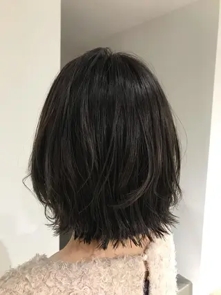 ミディアム 暖色カラー🍊 ボブ🌿顔周りcutのヘアスタイル