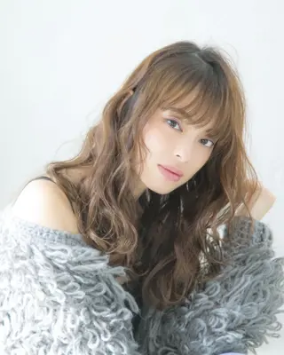 セミロング lond strada所属・🌟モテ髪ショート 🌟店長 津賀涼のヘアスタイル