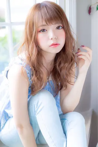 セミロング 代表山口ひな 髪質改善のプロのヘアスタイル