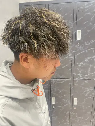 カラー メンズ PANOL 秀島のヘアスタイル