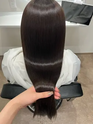 カラー 本木下朋花/髪質 改善×ダブルカラーのヘアスタイル