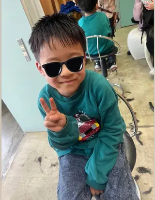 キッズ TAKAHASHI REIKAのヘアスタイル