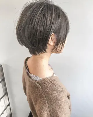 ショート カラー ショート/レイヤー なら石井知希のヘアスタイル
