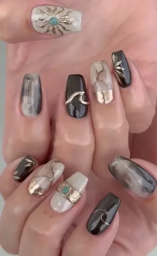ネイル 𝐻𝑎𝑝𝑝𝑖 𝑛𝑒𝑠𝑠のネイルデザイン