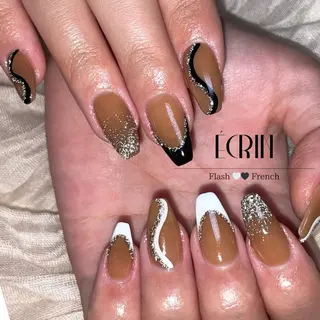 ネイル écrin所属・kouno megumiのネイルデザイン