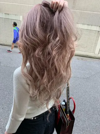 ロング YUDU🍊 germe/ジェルムのヘアスタイル