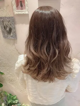 セミロング カラー レイヤーカット/ 顔周り 五島巨幹のヘアスタイル