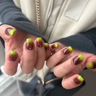 ネイル カメレオン京橋🌻 草葉由佳のネイルデザイン