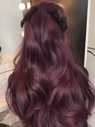 ロング カラー トレンド暖色ヘア🥀 miu🥀のヘアスタイル