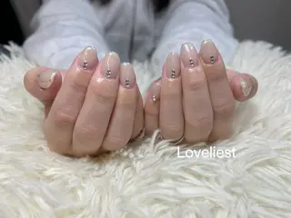 ネイル 須藤 紗彩の眉毛・アイブロウイメージ