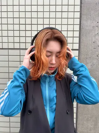 ミディアム カラー パーマ Yui. ハイトーン/パーマ/のヘアスタイル