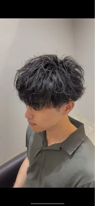 ショート パーマ ヘアアレンジ メンズ GO TODAY シェアサロン 表参道Flos店所属・最強のメンズスタイル 白石颯人のヘアスタイル