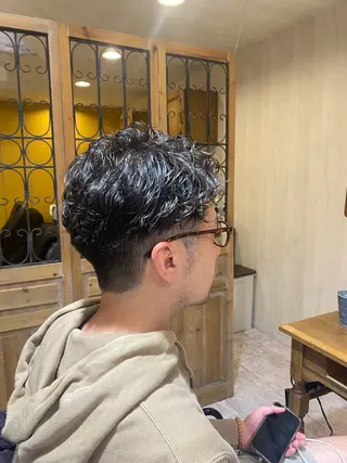ショート パーマ メンズ すずき なぎさ☀️のヘアスタイル