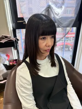 ミディアム 溝口 槙里也のヘアスタイル
