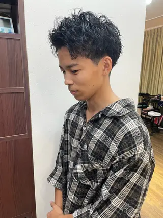 パーマ メンズ 田中 魁人のヘアスタイル