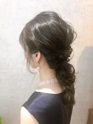 セミロング ヘアアレンジ SAKURA所属・鹿取 三紗子のヘアスタイル