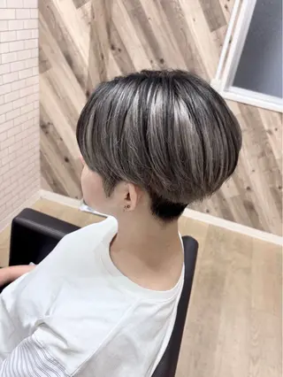 ショート メンズ BUBBLES 久米川所属・透明感カラー 🩰kotomi🩰のヘアスタイル