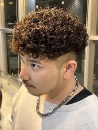 セミロング パーマ メンズ fifth 渡部竜馬のヘアスタイル