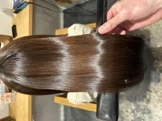 ミディアム truck あべの店のヘアスタイル