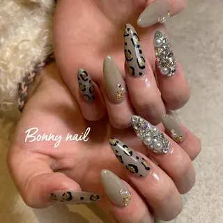 ネイル ココ美ネイルサロン所属・BONNY NAIL 【えみか】のネイルデザイン
