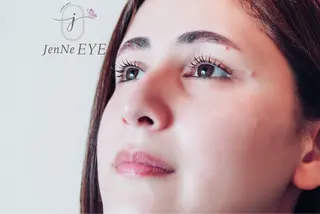 アイブロウ M NAILandEYE所属・木村 亜美のネイルデザイン