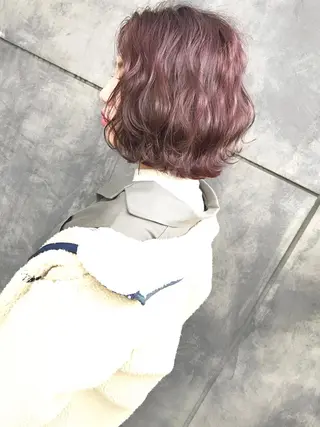 ミディアム カラー TOMOYAレイヤー ブリーチ縮毛矯正のヘアスタイル