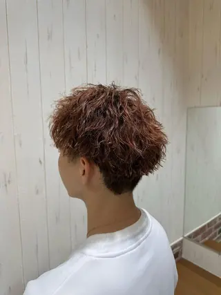 ミディアム パーマ メンズ 中嶋 紘夢のヘアスタイル