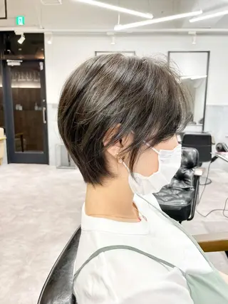 ショート カラー 色気レイヤー& ショートはお任せ🌟のヘアスタイル