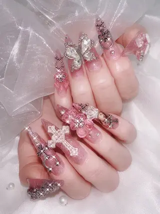 ネイル -ému- k.oのネイルデザイン