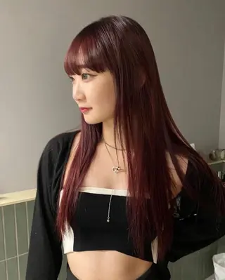 ロング カラー 透けるやわらか艶髪♡ ナチュラルストレートのヘアスタイル