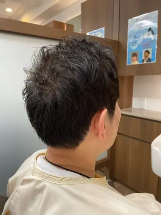 メンズ ケースタイルヘアスタジオ虎ノ門店所属・紫藤 祥希のヘアスタイル