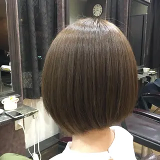 ショート カラー 髪質改善🩵艶髪 ストレート🩵山口のヘアスタイル