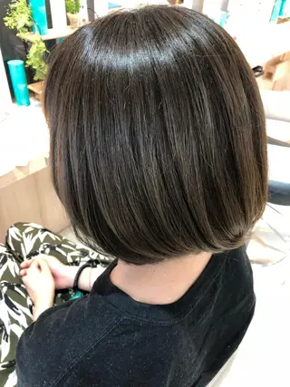 ショート 縮毛矯正/髪質改善 継続する美髪のヘアスタイル