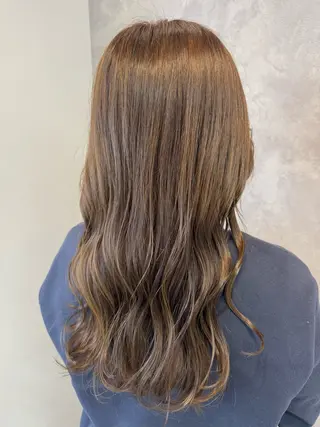 ロング カラー ヒヨシ ルナのヘアスタイル