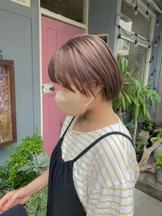 ショート カラー ヤスザトアヤノ /レイヤー/オリーブのヘアスタイル